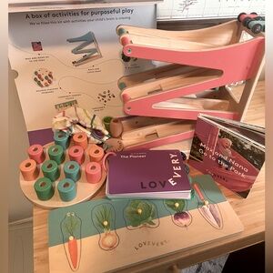 Lovevery The Pioneer kit